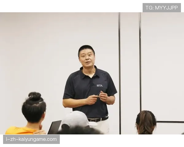 俱乐部资深球员担任年轻队员导师 传授经验,俱乐部的球员进入国家队怎么收入